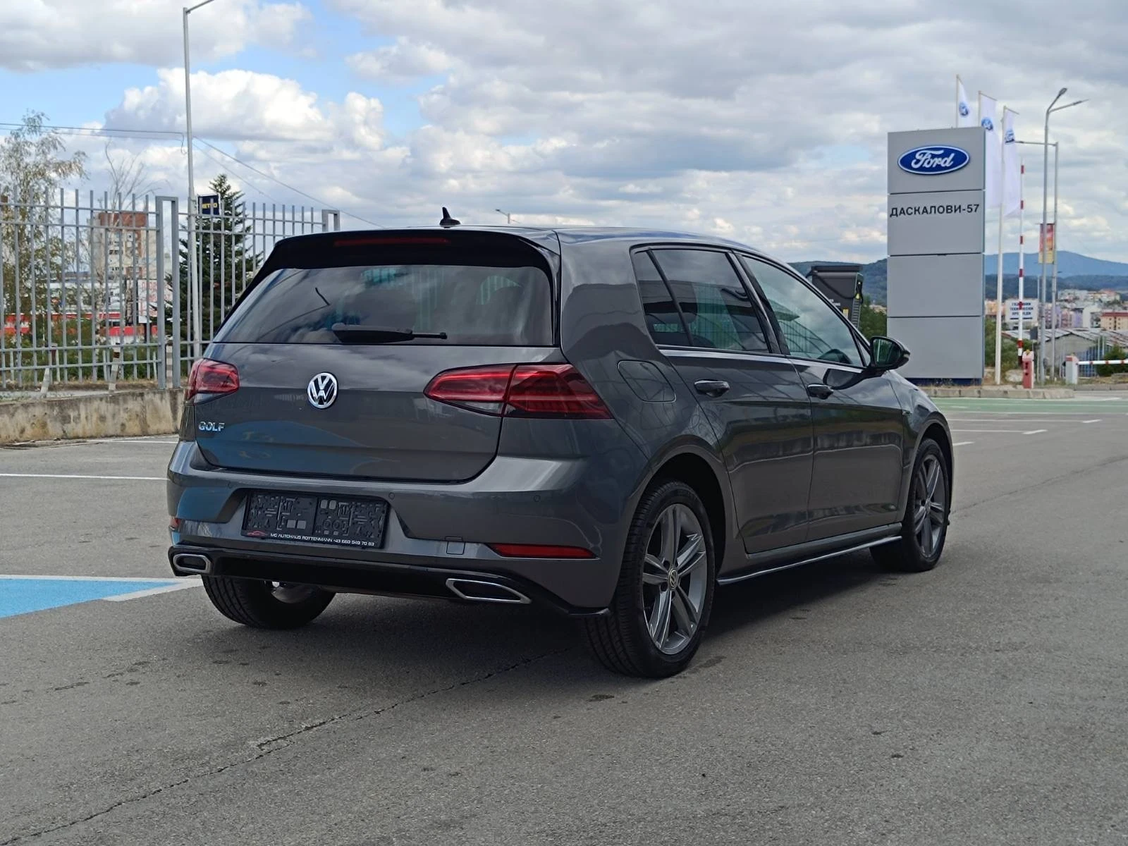 VW Golf R line, снимка 4 - Автомобили и джипове - 56057717