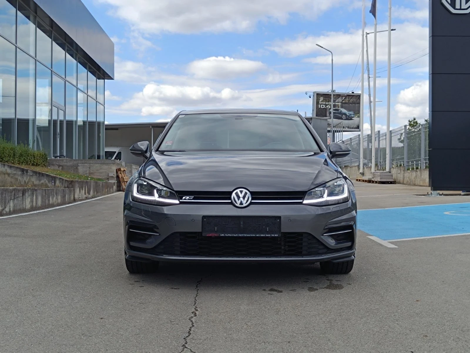 VW Golf R line, снимка 2 - Автомобили и джипове - 56057717
