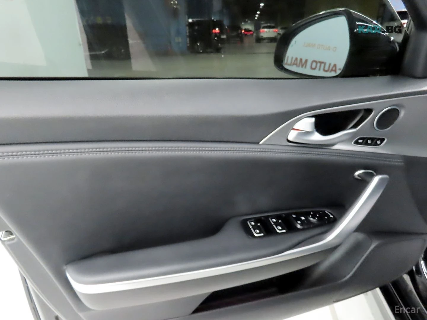Kia Stinger 2.0 TURBO* PLATINUM* ОБДУХ* 360* HUD* НАВИ* КАМЕРА, снимка 14 - Автомобили и джипове - 56134082
