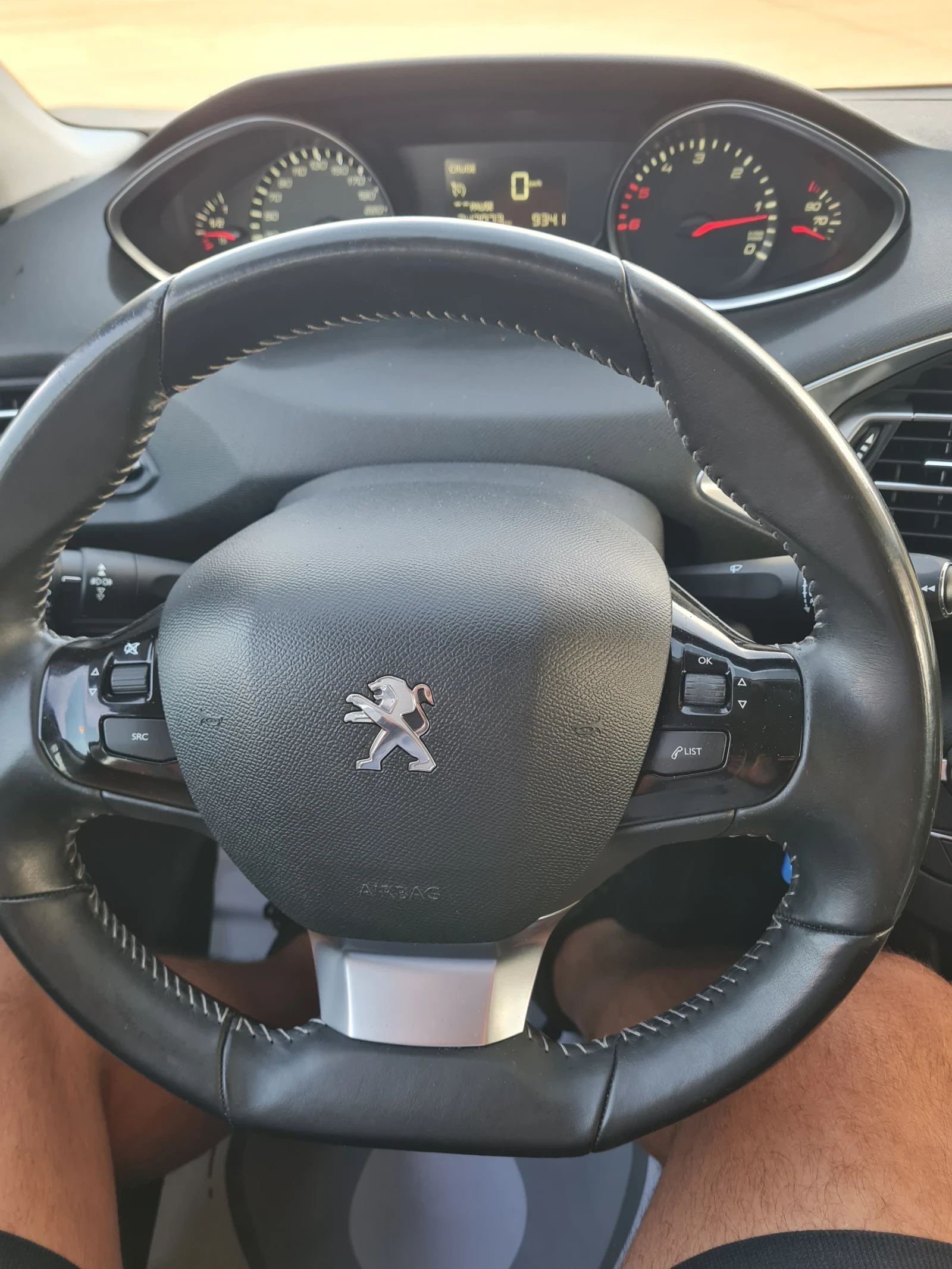 Peugeot 308 1.6 HDI 120к.с. 2013г. , снимка 13 - Автомобили и джипове - 56148955