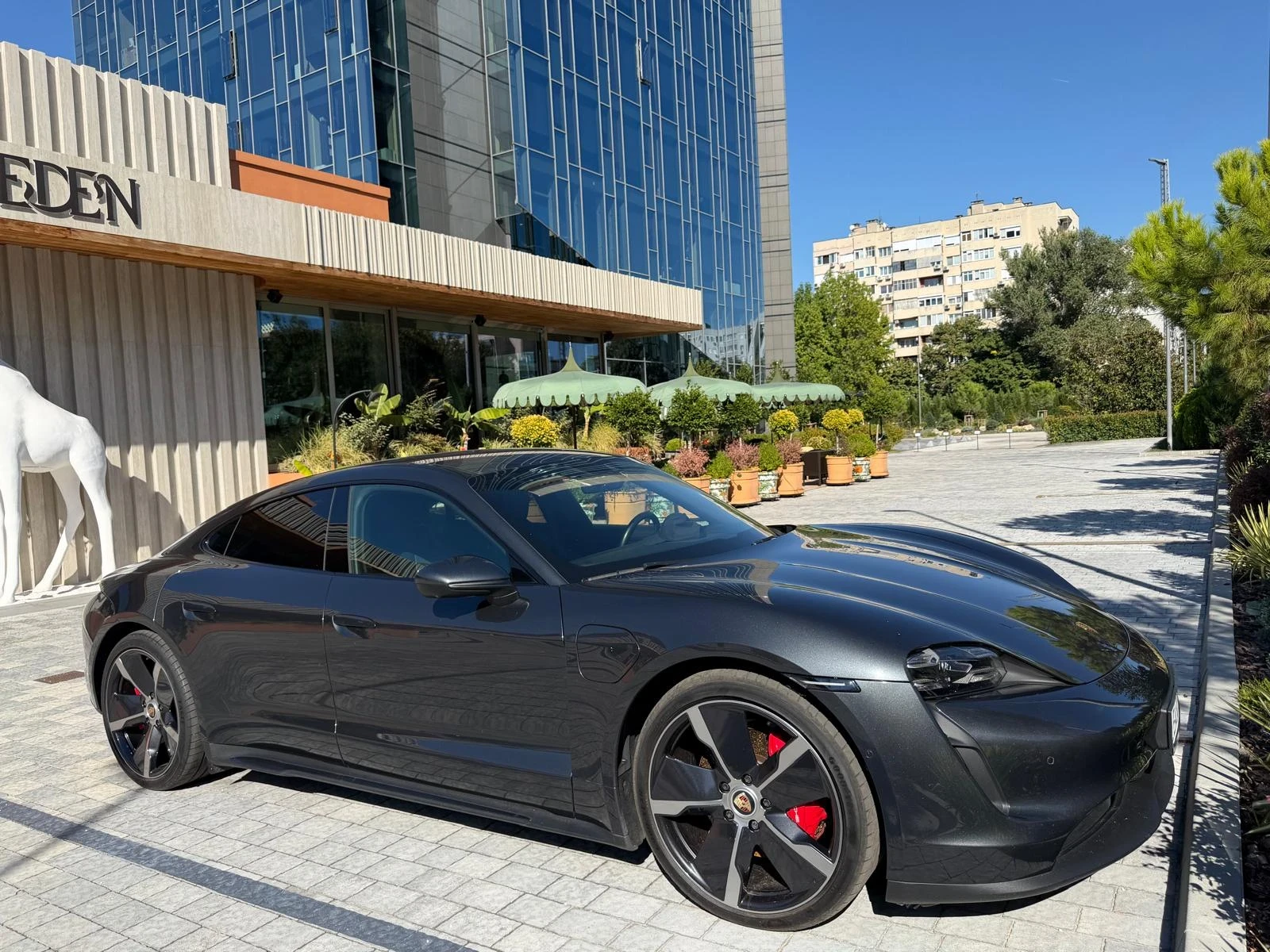 Porsche Taycan 4S PERFORMANCE PLUS 93.4KWH 571 К.С