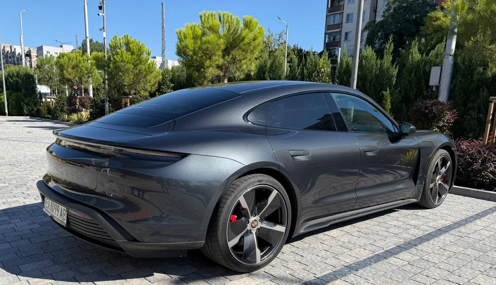 Porsche Taycan 4S PERFORMANCE PLUS 93.4KWH 571 К.С, снимка 2 - Автомобили и джипове - 56151972