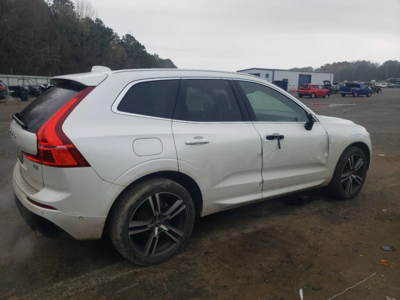 Volvo XC60 T5 Momentum* Подгрев* З.Камера* Парктроници* , снимка 3 - Автомобили и джипове - 49231608