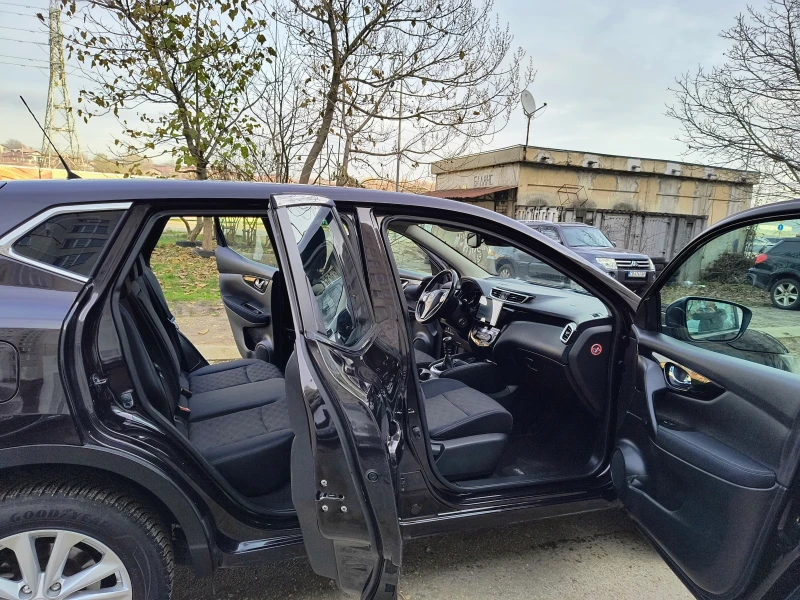 Nissan Qashqai 1.2DIG-T/116кc/NAVI, снимка 9 - Автомобили и джипове - 52726136