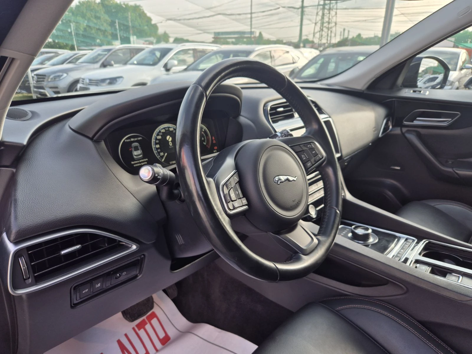 Jaguar F-PACE 2.0D-PRESTIGE-ПАНОРАМА-DIGITAL COCKPIT-171.000км - изображение 8