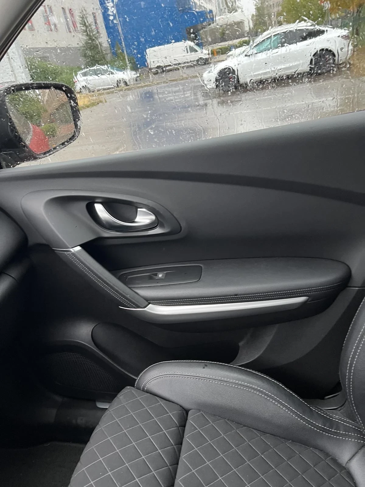 Renault Kadjar Facelift 2022 - изображение 6