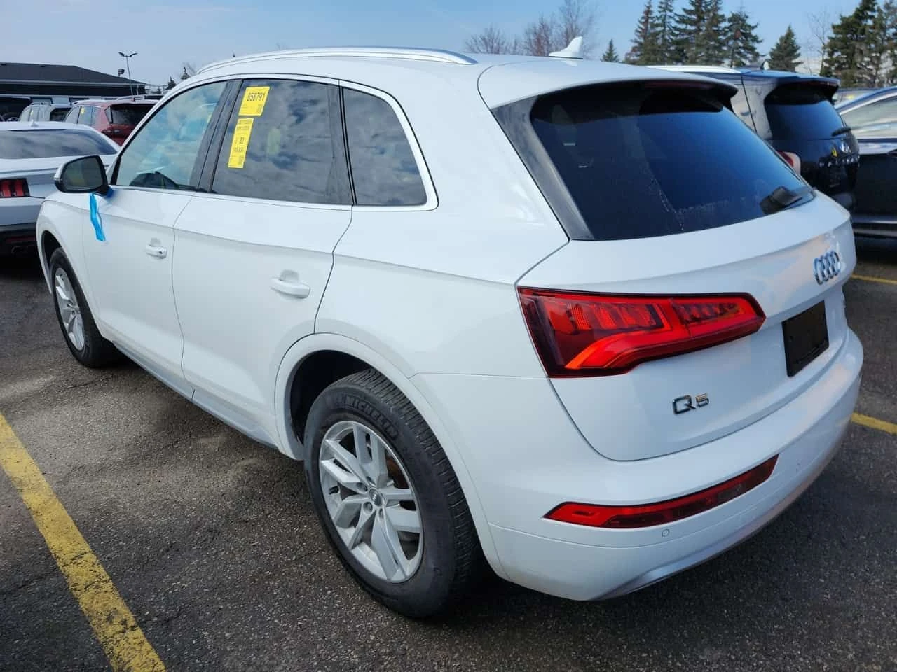 Audi Q5 KOMFORT 2.0 TFSI Quattro | KEYLESS | ПОДГРЕВИ | , снимка 4 - Автомобили и джипове - 53820239