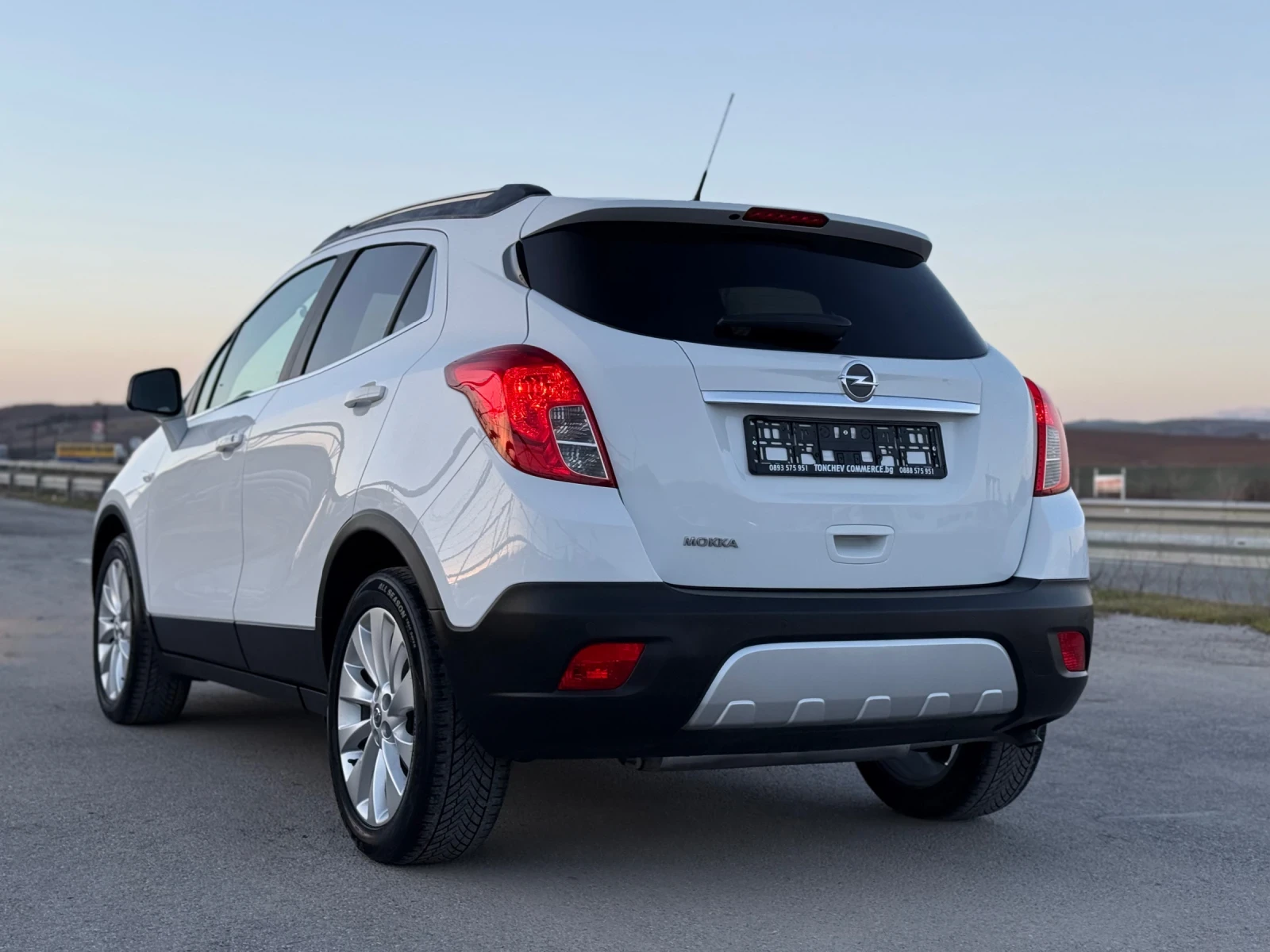 Opel Mokka 1.6i-122.000km-NEW-NAVI-CAR PLAY-PARKTRONIK-FULL | Mobile.bg � ����������� 4