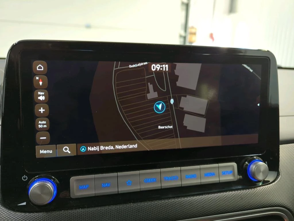 Hyundai Kona Premium, снимка 7 - Автомобили и джипове - 54121193