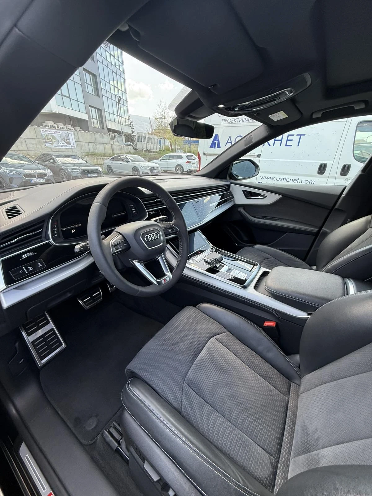 Audi Q8 3.0TDI, снимка 5 - Автомобили и джипове - 54229049