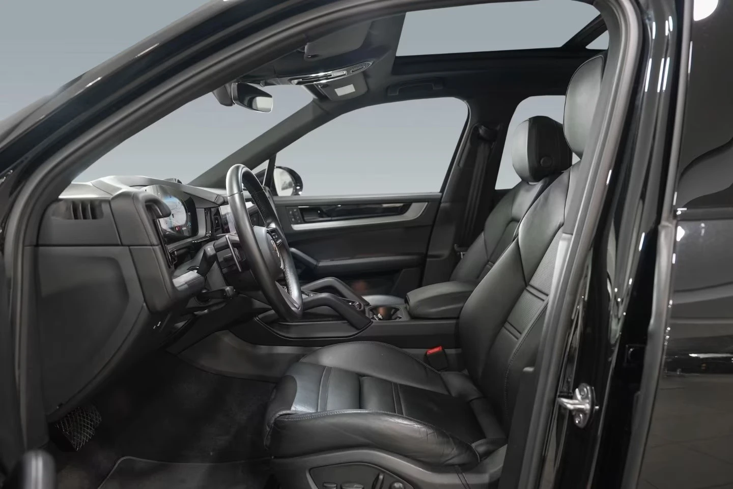 Porsche Cayenne V6 / 360 / HEAD-UP / PANO / , снимка 7 - Автомобили и джипове - 54879273