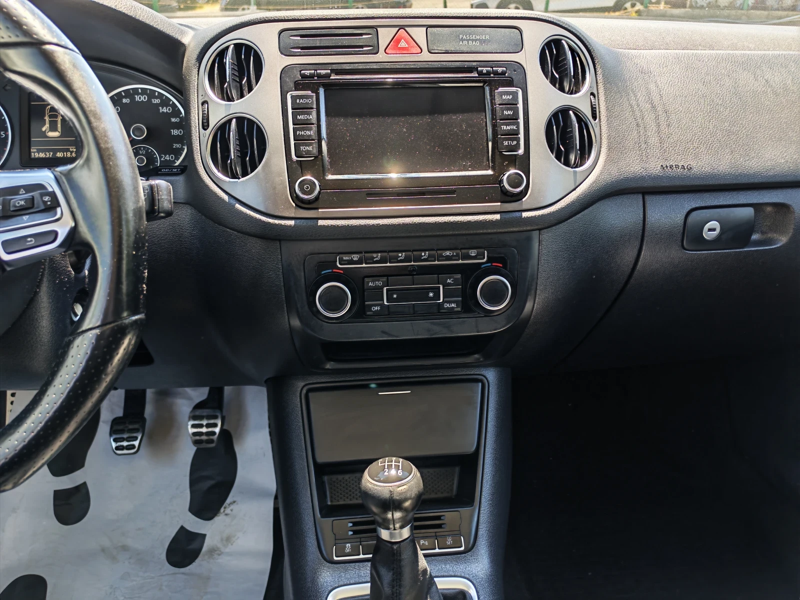 VW Tiguan R line, снимка 8 - Автомобили и джипове - 55259892