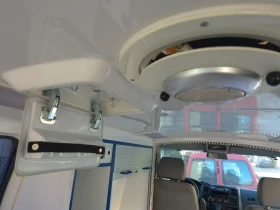 VW T5 2.0 TDI Кемперван, снимка 11