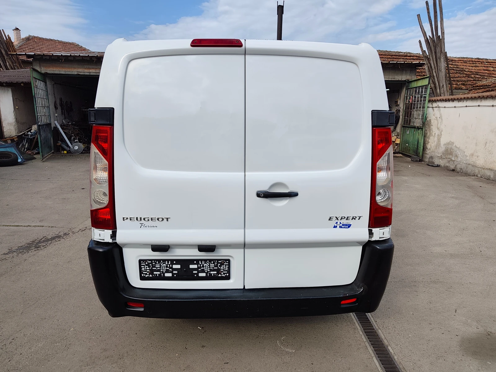 Peugeot Expert 2.0HDI MAXI КЛИМАТИК, снимка 4 - Бусове и автобуси - 54223126