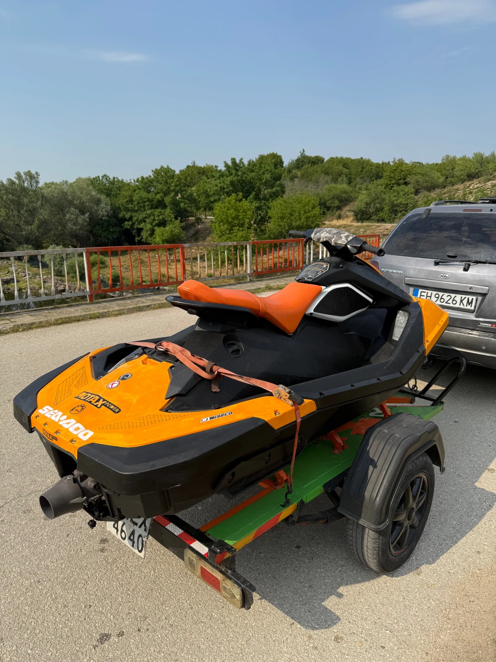 Джет Bombardier Sea Doo, снимка 4 - Воден транспорт - 55186620