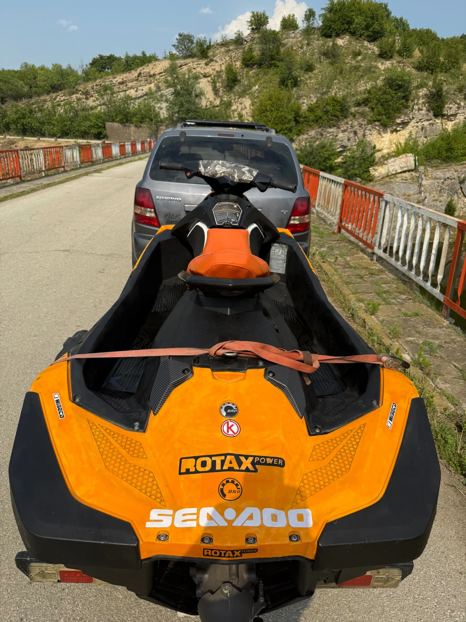 Джет Bombardier Sea Doo, снимка 3 - Воден транспорт - 55186620