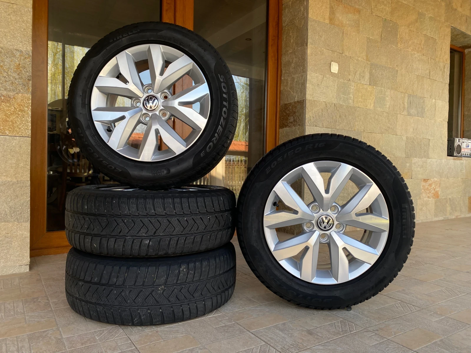 Гуми с джанти Pirelli 205/60R16