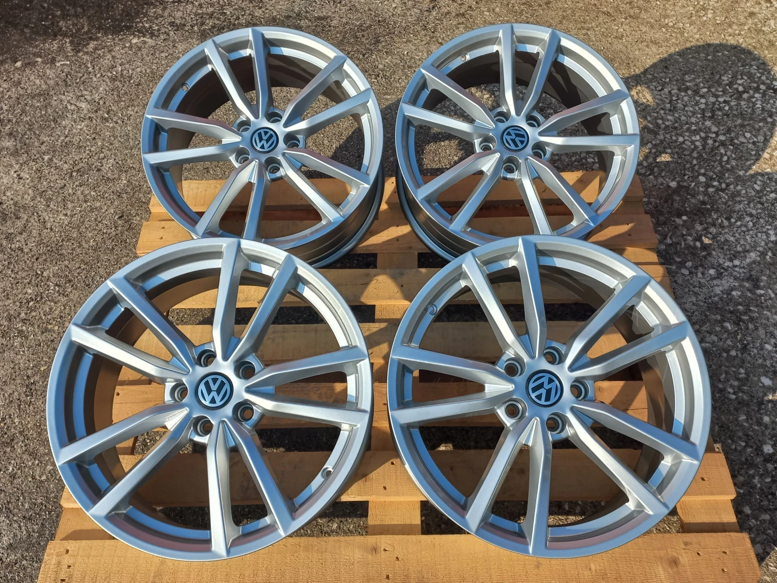 Джанти за VW, снимка 4 - Гуми и джанти - 54627105