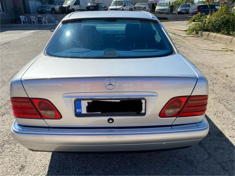 Mercedes-Benz E 250 Авангард, снимка 5 - Автомобили и джипове - 46984324