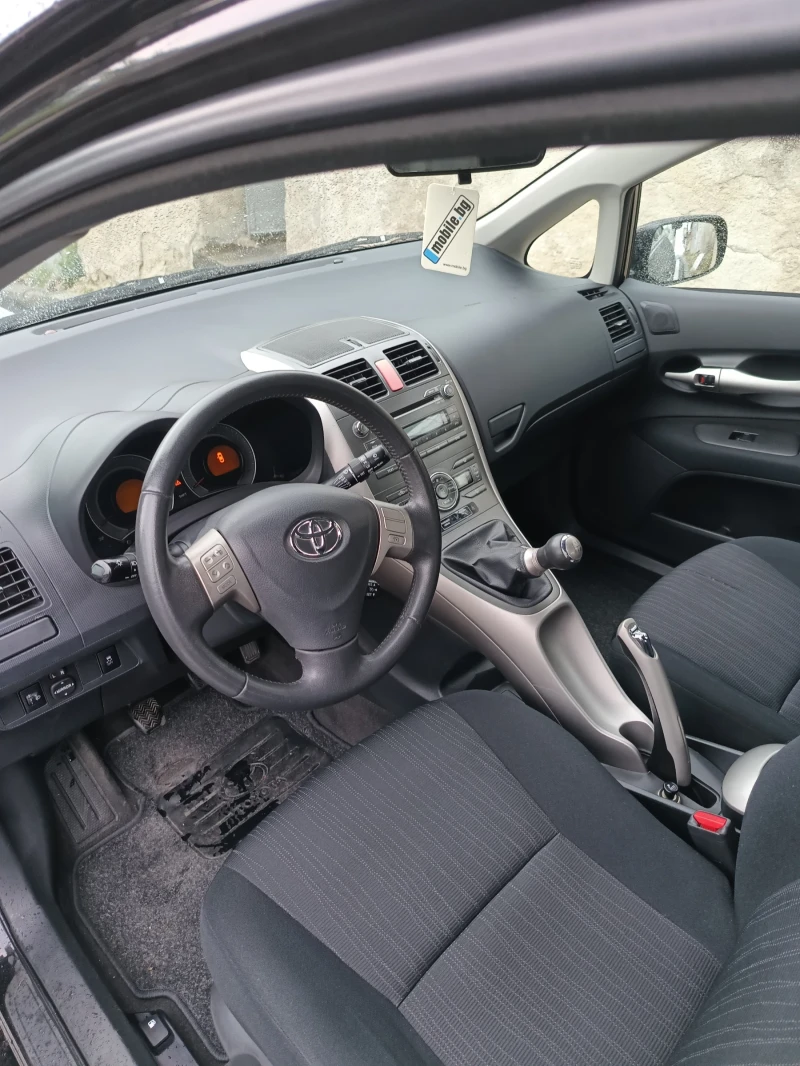 Toyota Auris, снимка 2 - Автомобили и джипове - 48553769