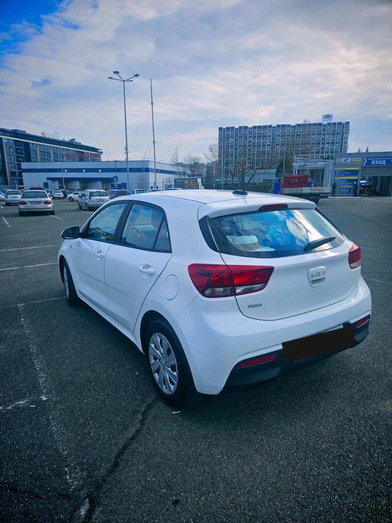 Kia Rio 1.2 85 hp, снимка 4 - Автомобили и джипове - 48985599