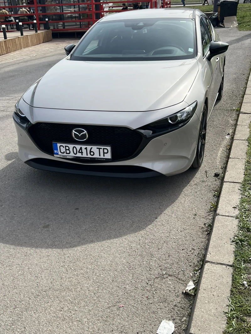 Mazda 3 2.0i Skyactiv-G, снимка 2 - Автомобили и джипове - 49602352