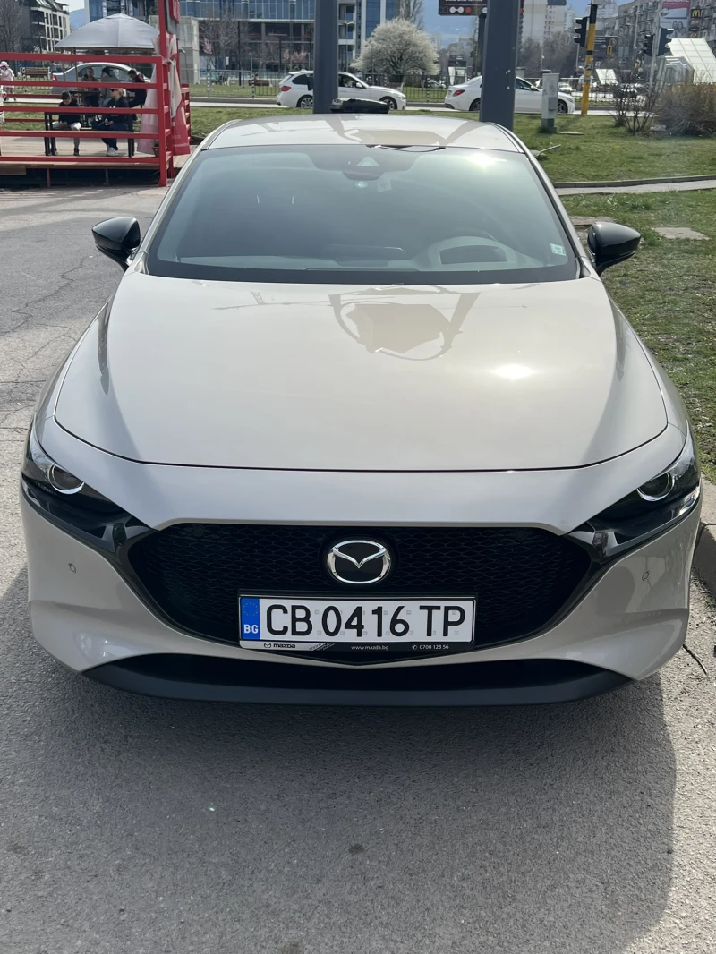 Mazda 3 2.0i Skyactiv-G, снимка 1 - Автомобили и джипове - 49602352