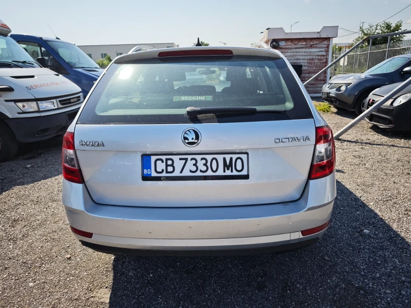 Skoda Octavia Facelift 1.6TDI EURO 6 с РЕГИСТРАЦИЯ , снимка 5 - Автомобили и джипове - 50558166