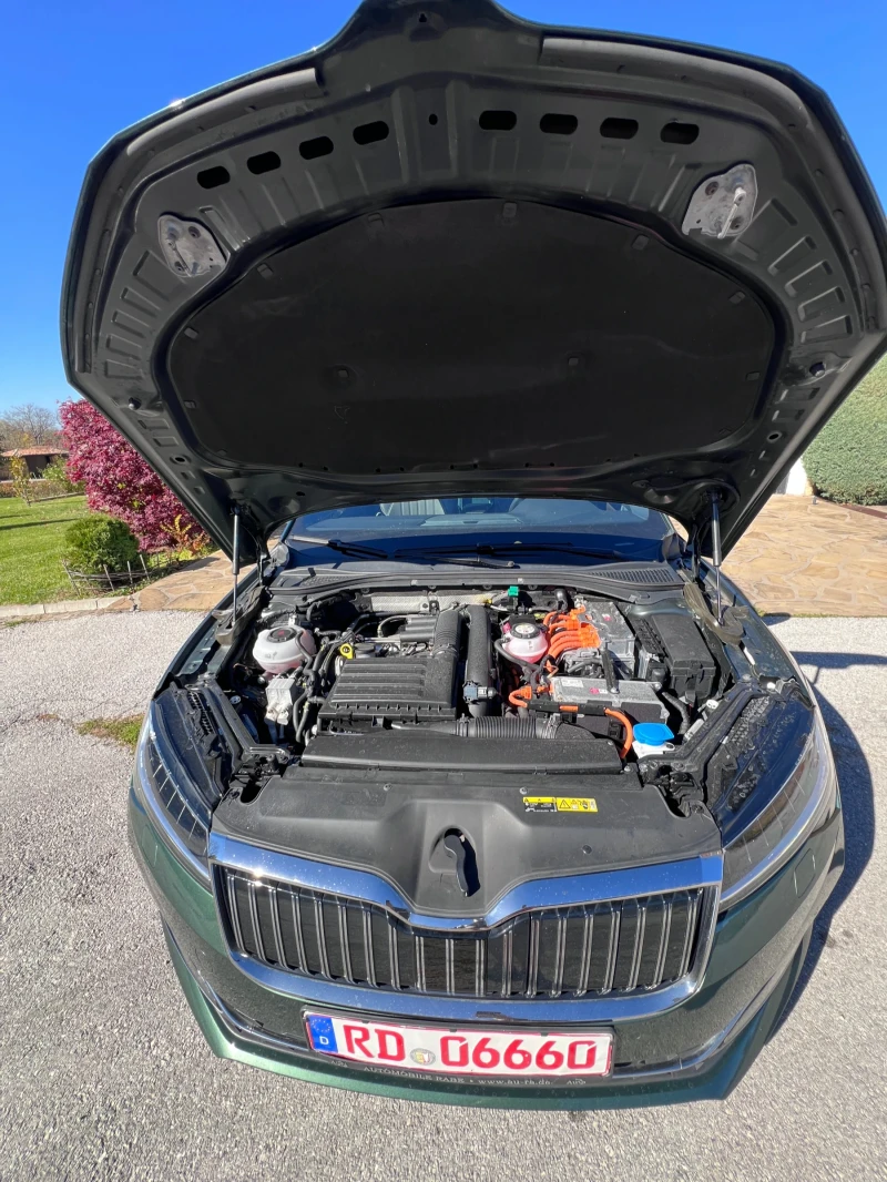 Skoda Superb  1.4TSI 218к.с iDSG6 L&K Plug-in Hybrid MatrixLED, снимка 11 - Автомобили и джипове - 52298037