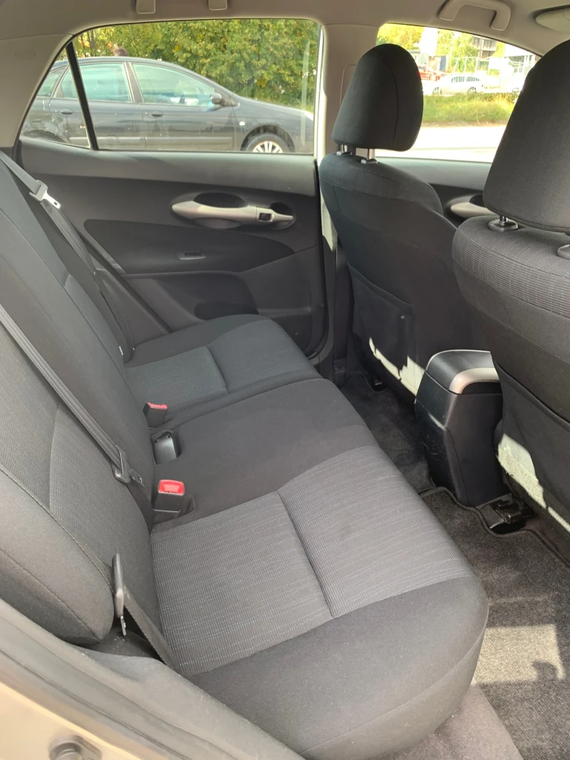 Toyota Auris 1.6, 124 к.с., Парктроник, снимка 8 - Автомобили и джипове - 53102168