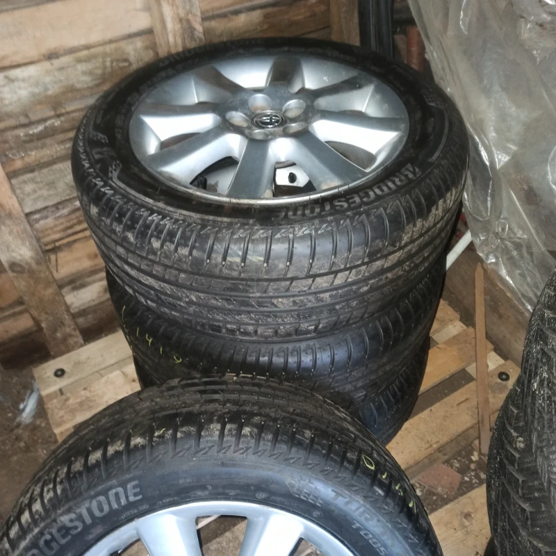 Toyota Avensis Т25, снимка 8 - Автомобили и джипове - 53514814