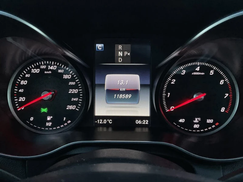 Mercedes-Benz C 300 4 MATIC * АвтоКредит(ЦЕНА ДО БГ), снимка 12 - Автомобили и джипове - 53538262