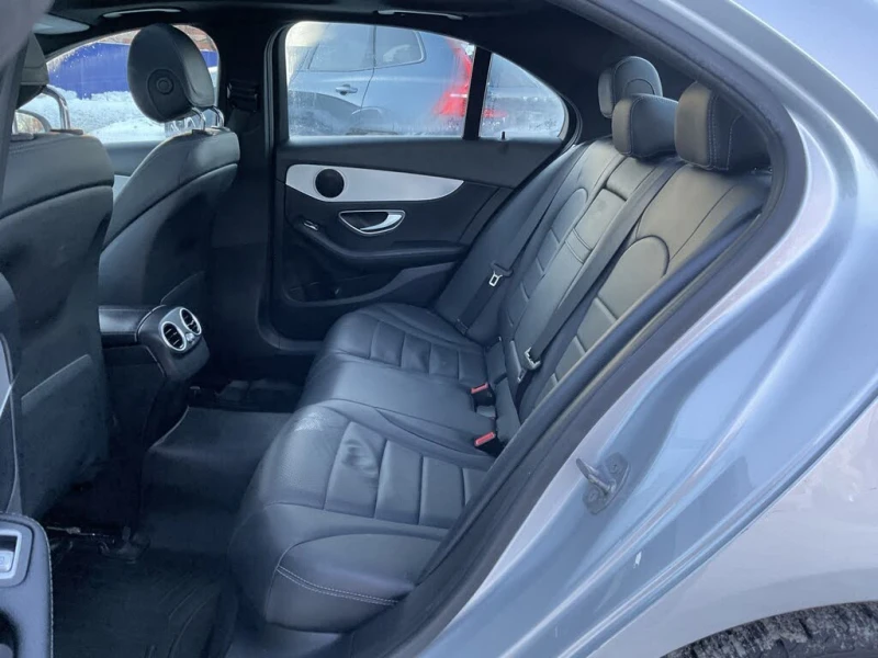 Mercedes-Benz C 300 4 MATIC * АвтоКредит(ЦЕНА ДО БГ), снимка 17 - Автомобили и джипове - 53538262
