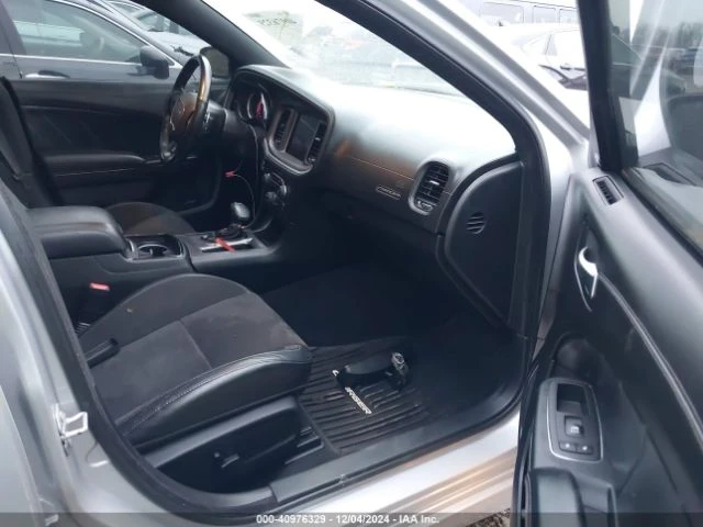 Dodge Charger R/T| 8ZF| BREMBO| KEYLESS| 360|  - изображение 7