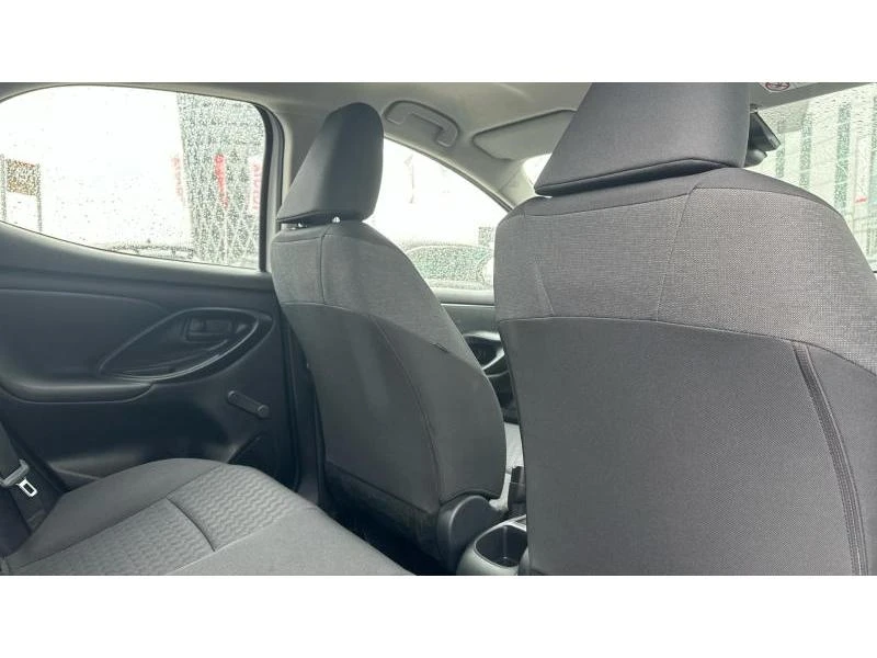 Toyota Yaris 1.5P ACTIVE, снимка 7 - Автомобили и джипове - 52949022