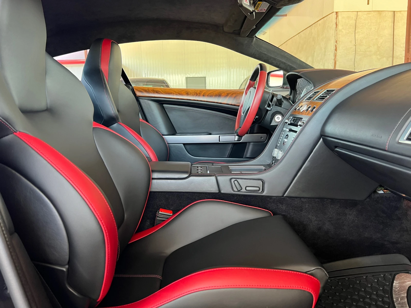 Aston Martin Db9 6.0 V12* 32600KM*  | Mobile.bg   17