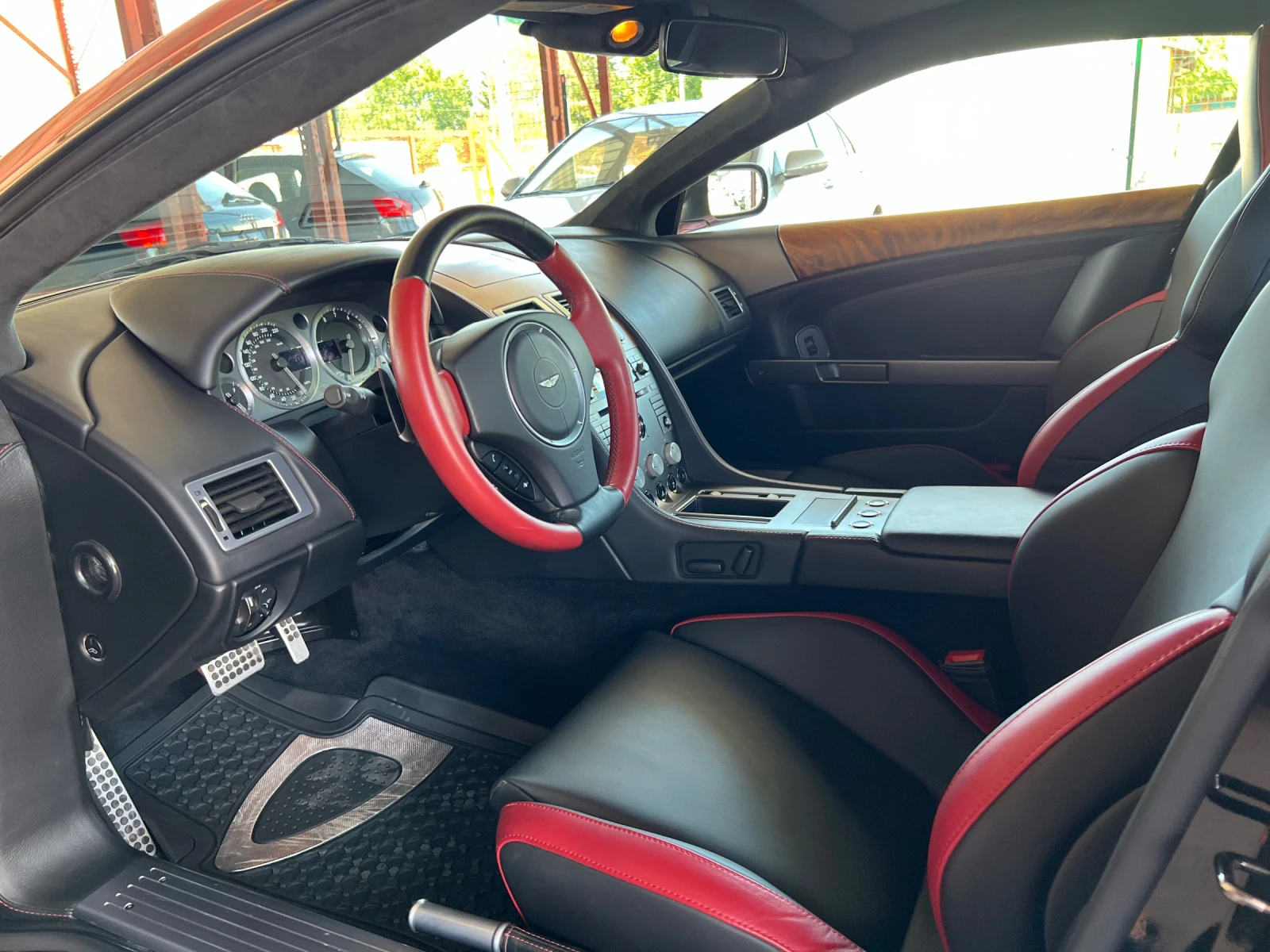 Aston Martin Db9 6.0 V12* 32600KM*  | Mobile.bg   13