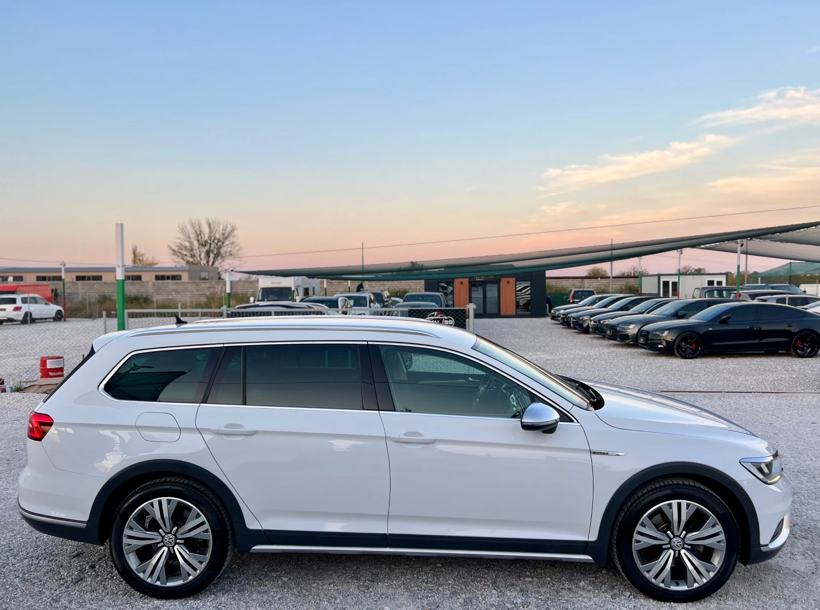 VW Passat ALLTRACK 2.0TDI 4MOTION - изображение 7