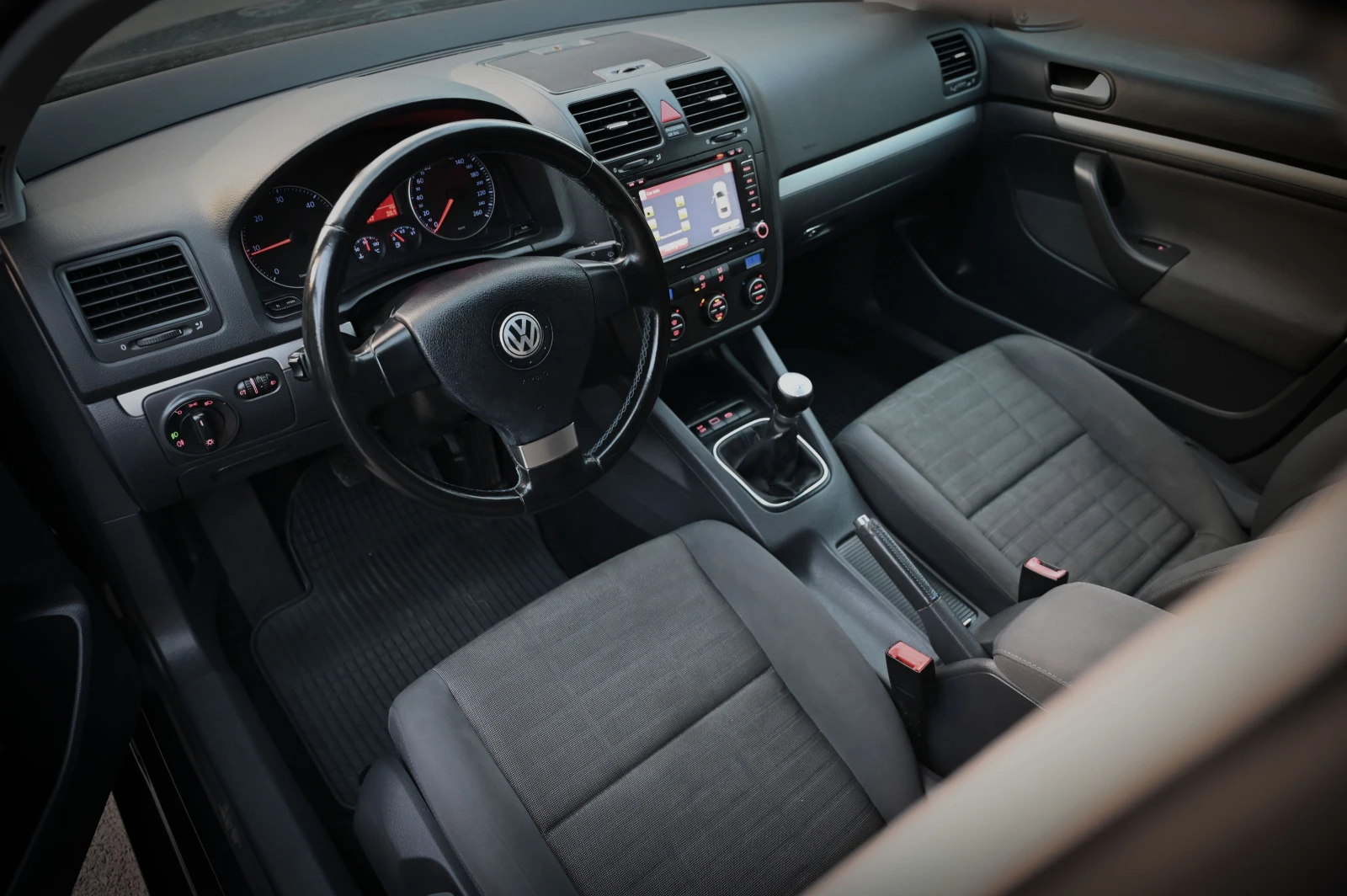 VW Golf 1.9 TDI / NAVI / УНИКАТ !!! - изображение 9