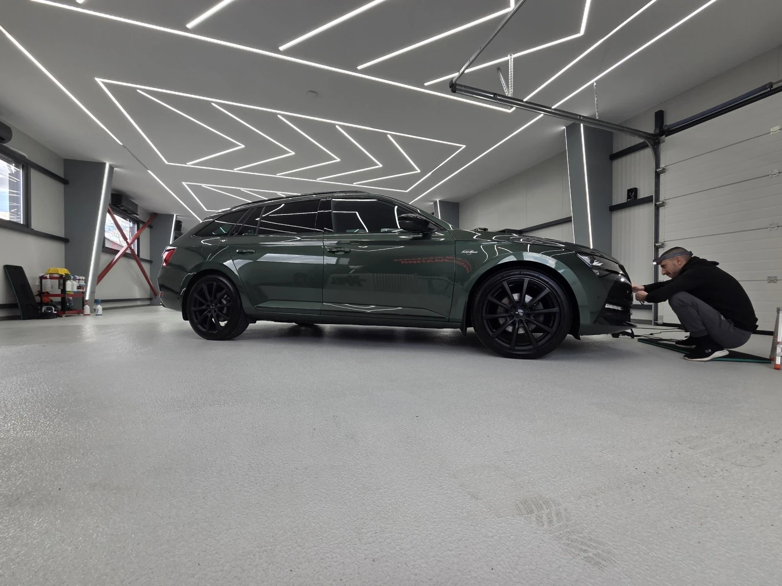 Skoda Superb  1.4TSI 218к.с iDSG6 L&K Plug-in Hybrid MatrixLED, снимка 4 - Автомобили и джипове - 52298037