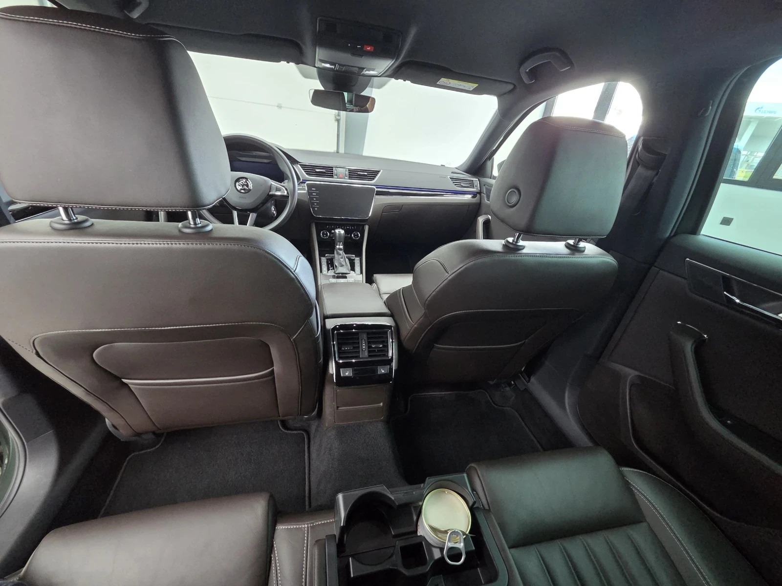 Skoda Superb  1.4TSI 218к.с iDSG6 L&K Plug-in Hybrid MatrixLED, снимка 8 - Автомобили и джипове - 52298037