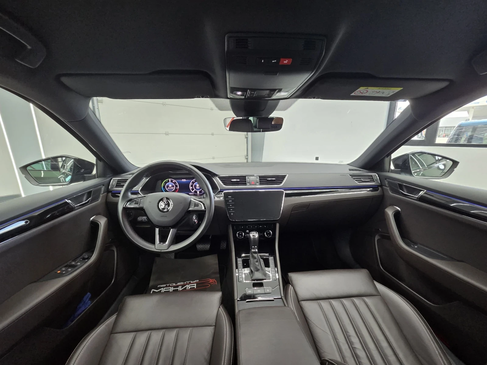 Skoda Superb  1.4TSI 218к.с iDSG6 L&K Plug-in Hybrid MatrixLED, снимка 6 - Автомобили и джипове - 52298037