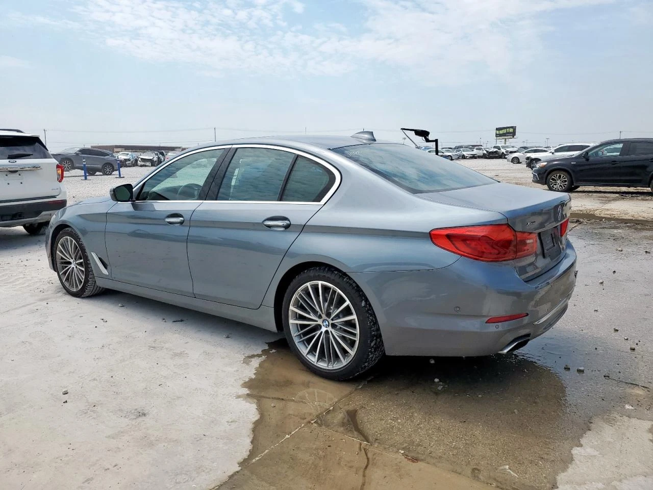 BMW 540 XI* SOFTCLOSE* Harman/kardon* OБДУХВАНЕ* МАСАЖ - изображение 2