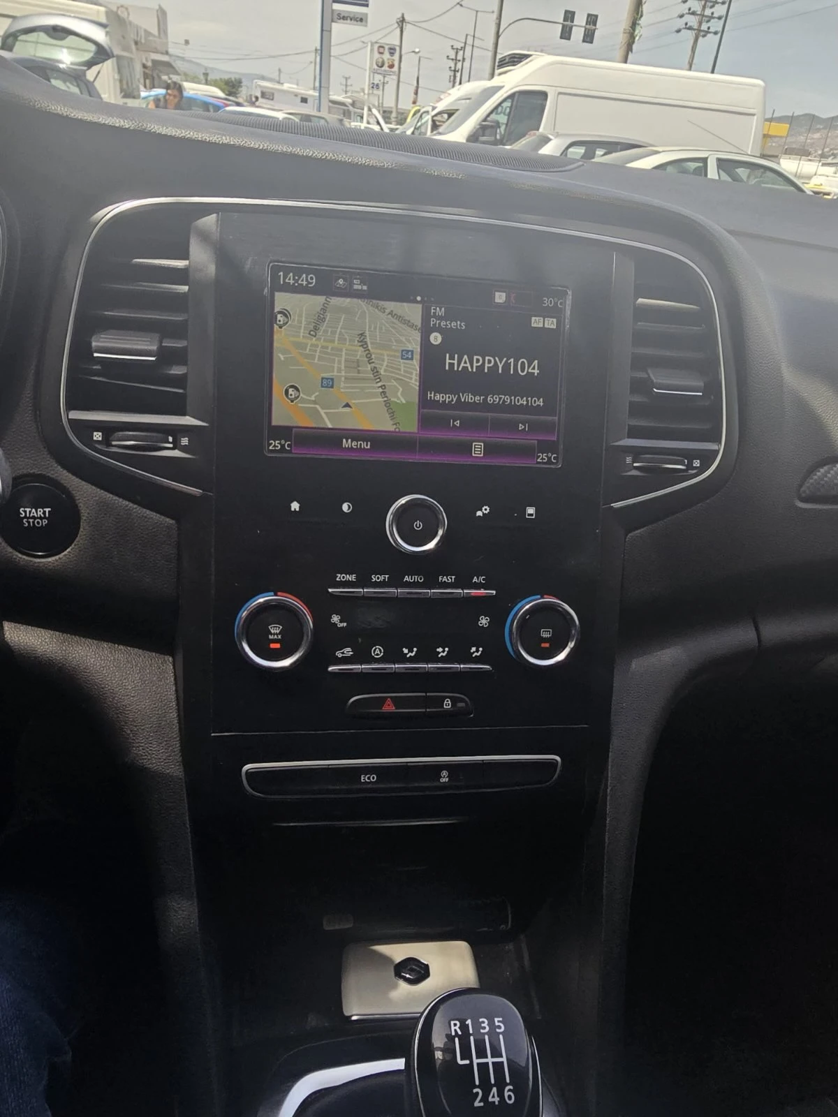 Renault Megane 2020 1.5 DCI Limited -116 hp Keyless Entry & Walk-, снимка 11 - Автомобили и джипове - 53829975