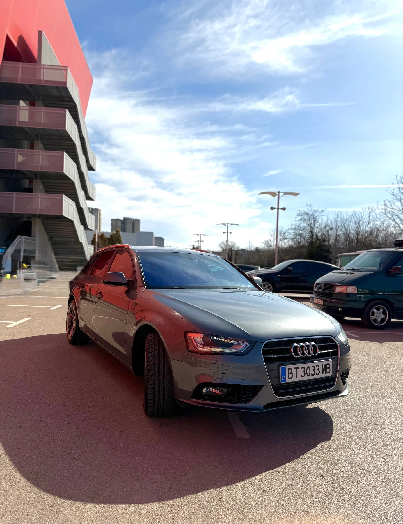 Audi A4 2.0TDI Business Facelift, снимка 16 - Автомобили и джипове - 53973513