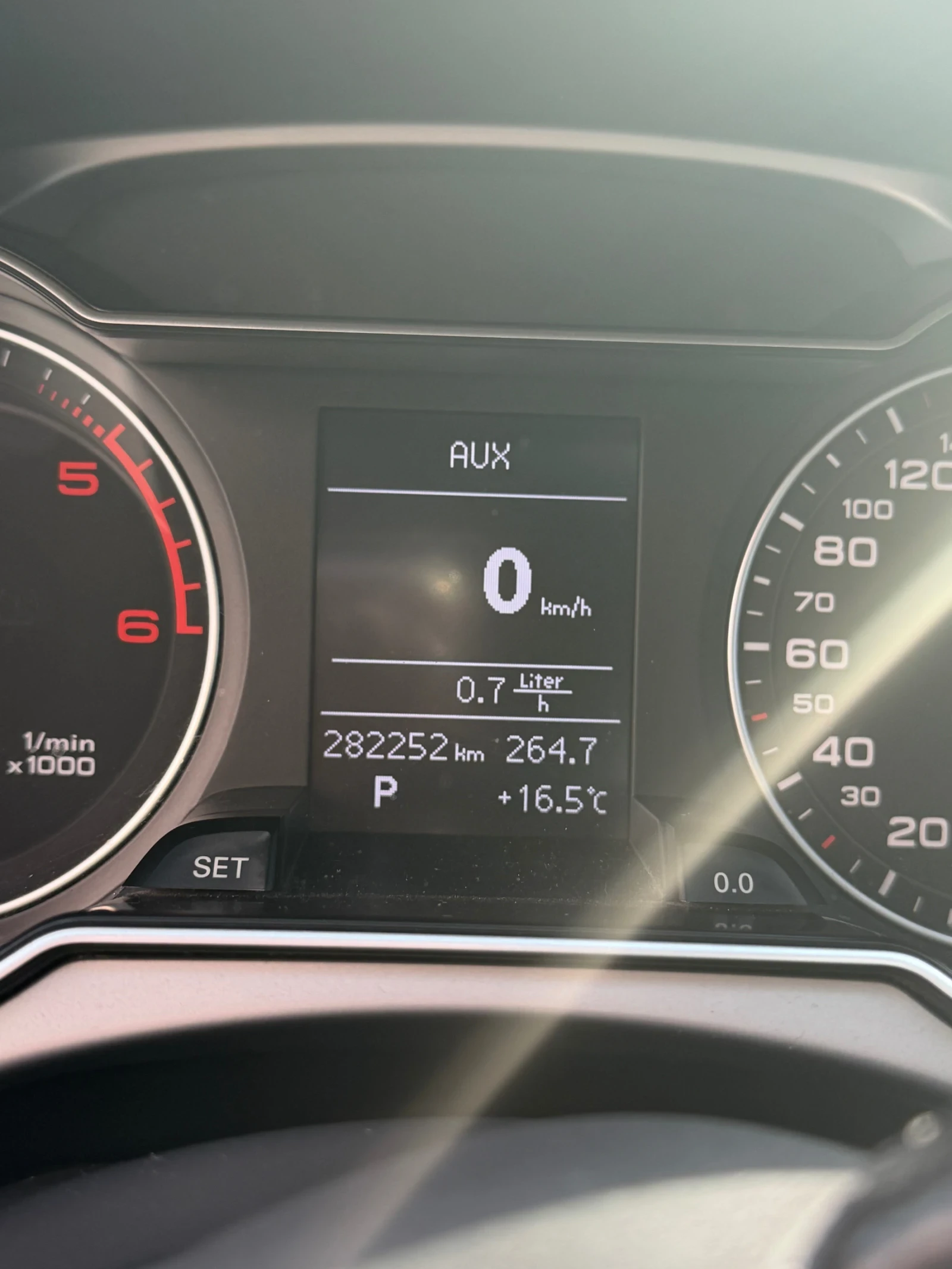 Audi A4 2.0TDI Business Facelift, снимка 13 - Автомобили и джипове - 53973513