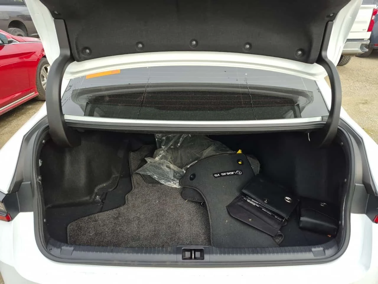 Lexus IS 300 F-Sport 3.5L AWD * CARFAX * ��������� *  | Mobile.bg � ����������� 9