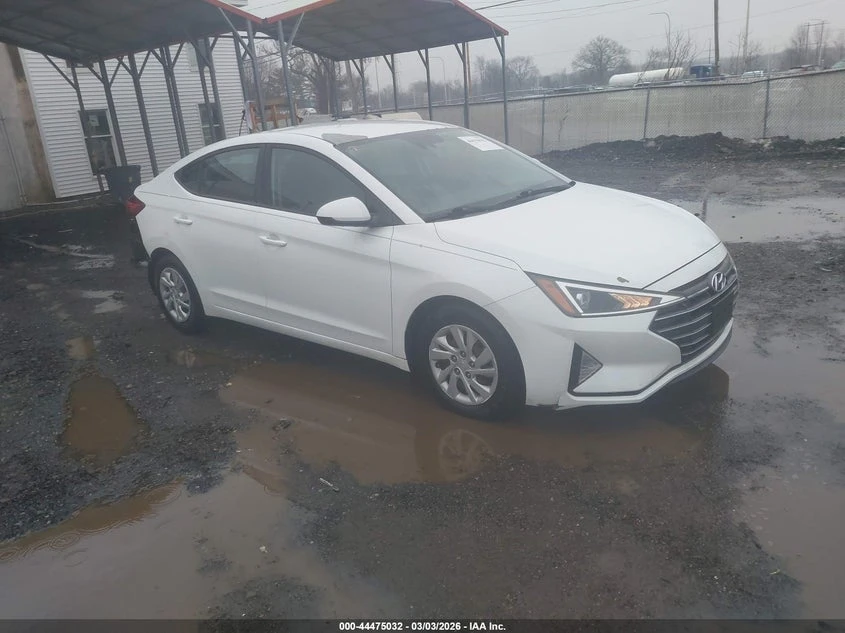Hyundai Elantra 2.0l Se* СТАВА НА ГАЗ* 