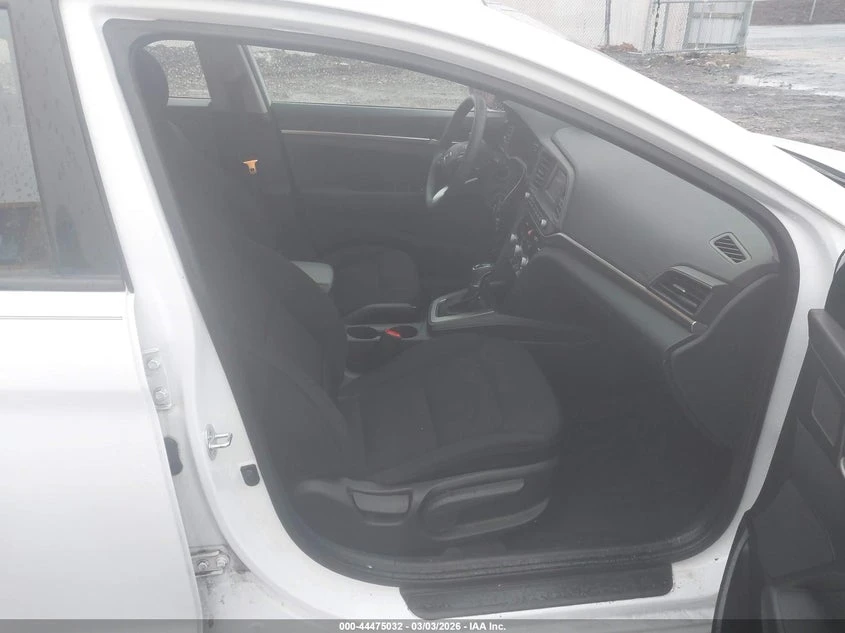 Hyundai Elantra 2.0l Se* ����� �� ���*  | Mobile.bg � ����������� 5