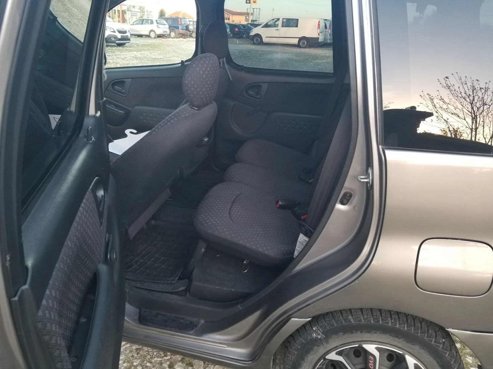 Toyota Yaris verso 1.4 D-4D | Mobile.bg � ����������� 3